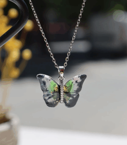 kelebek kolye siyah yeşil kanat