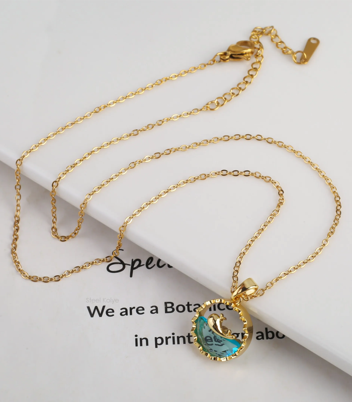 taşlı balina kolye altın