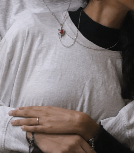 kalpli kılıç kolye